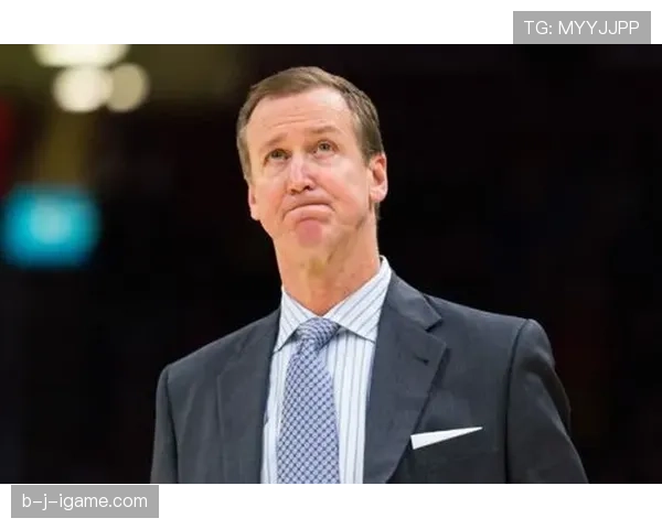 斯卡洛尼稳控更衣室，战术革新助力球队稳步崛起