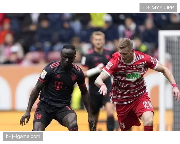 贝肯鲍尔足球哲学引领现代战术革新，团队精神成制胜关键