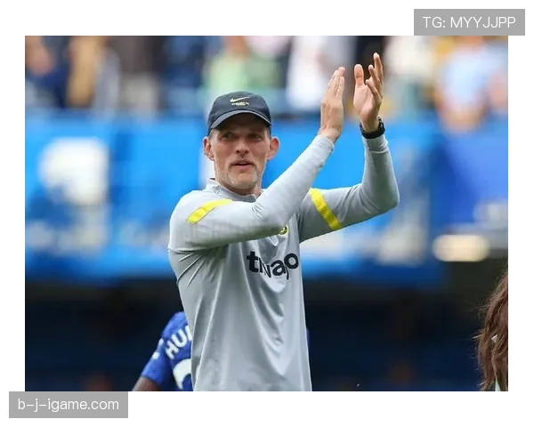 切尔西战术体系深度解析：关键要素如何重塑球队竞争力与赛季表现