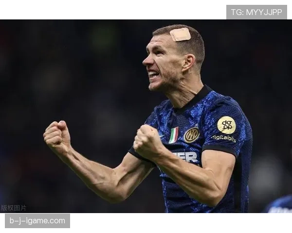 莱万 vs 哲科：谁是更高效的终结者与战术支点？