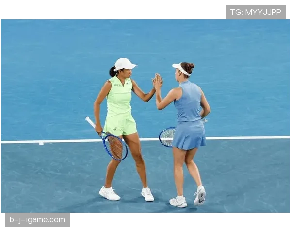 张帅赛后穿着还跟打球一样精致，吃瓜群众一秒懵圈！